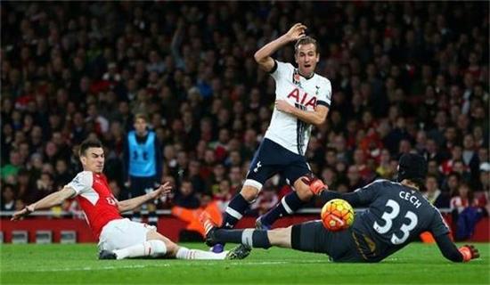 但比赛中暴 但比赛中暴